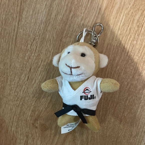 Monkey with a Gi Fuji stuffed Keychain - Picture 1 of 2